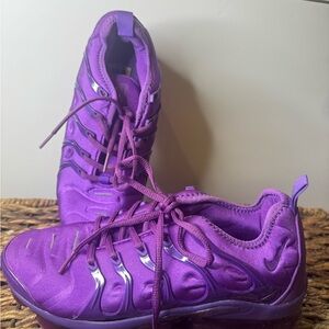 Nike Air VapoMax Plus Voltage Purple Size Men's 7 / US Women's 8.5 (25 CM )